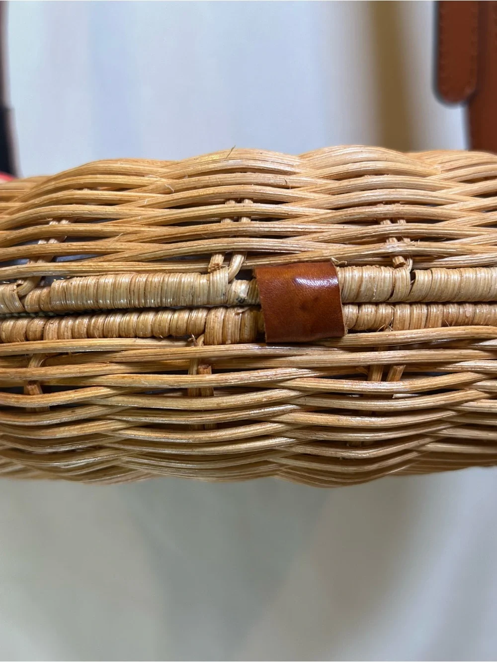 J. McLaughlin round wicker Romina Crossbody Bag in Tan coastal grandma style - Picture 5 of 7